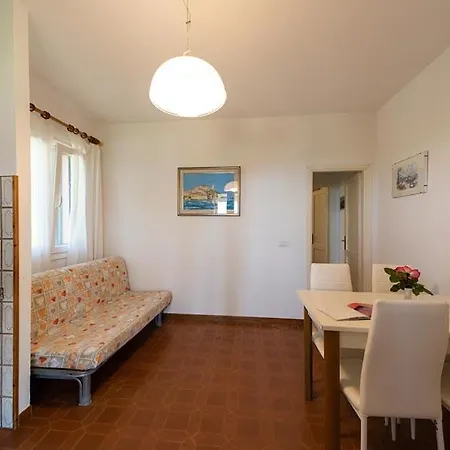 Cecilia - * Procchio (Isola d'Elba)
