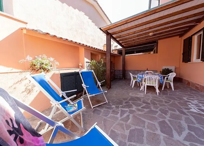 Апарт-отель Cecilia - 3*