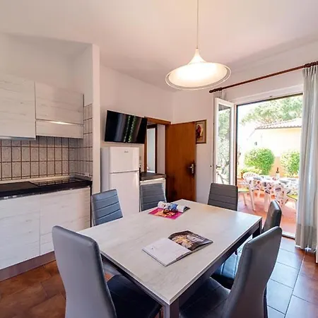 Cecilia - Appart hôtel 3*