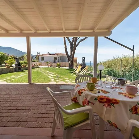 Cecilia - Appart hôtel 3*